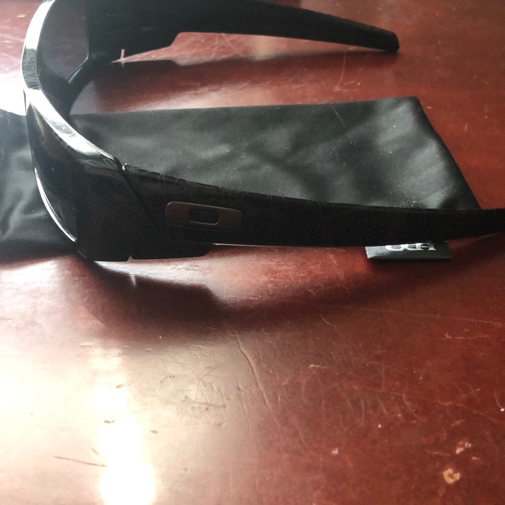 Oakley asian fit gas can